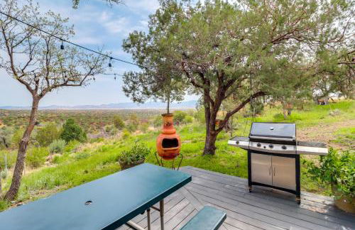 Mtn-View Gem on 20 Acres Patagonia Cabin Hideaway - Foto 4