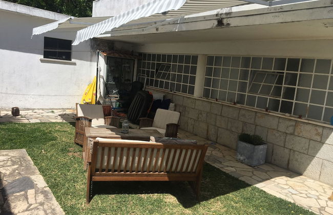 Two Bedroom Self Contained House - Photo 42