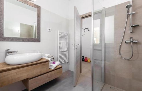 Amazing Home In Vodnjan With Sauna - Foto 58