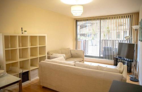 Leeds Vibrant 2 Bedroom Sleeps 4 - Foto 4