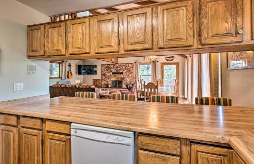 Hot Tub, Game Room Spacious Angel Fire Retreat! - Foto 10