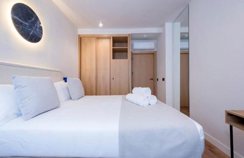 Iconic Suites - Photo 56