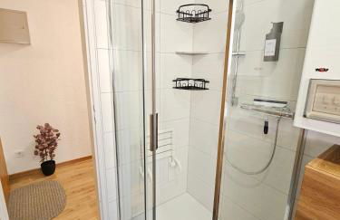 Fewo Honey, ganze Ferienwohnung mit 3 Schlafzimmern, Waschmaschine,Businesswohnung, Monteurzimmer - Foto 10