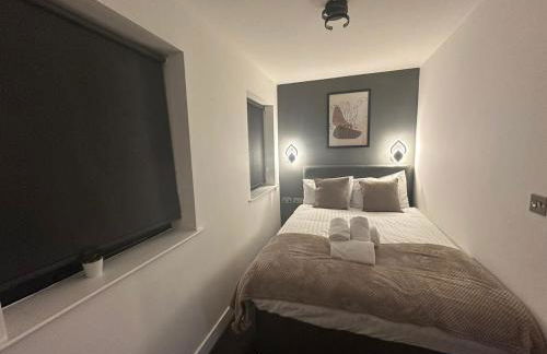 Adam Court Apartments - PE1 - Contractor Friendly - Choice of Studios or 1 Bed Apartments - Free Parking - Sofa Beds - Sky TV - Full Kitchen - Washer Dryer - WiFi - Foto 3