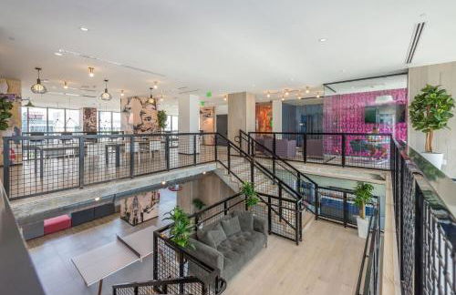 High Floor Unit Heart Of Miami with pool and gym - Foto 45