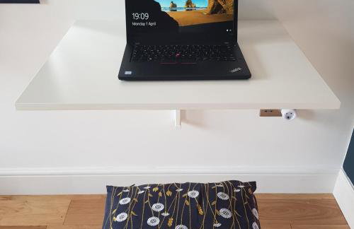 Modern 1-bed apartment, plus parking, near Oxford and the JR - Foto 8