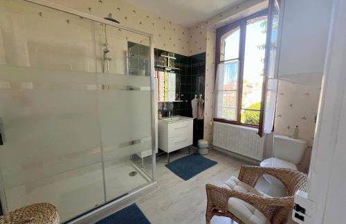 Maison meulière du 34e Sacre, à proximité du Domaine Pommery - Foto 10