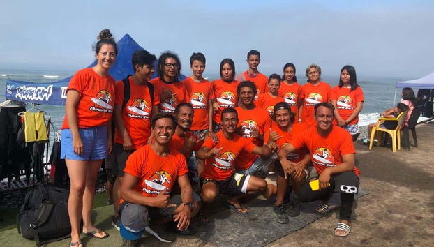 Curso de surf en Playa Makaha - Foto 5