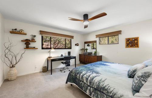 Pine Nest Retreat Saloon and Scenic Views - Foto 18