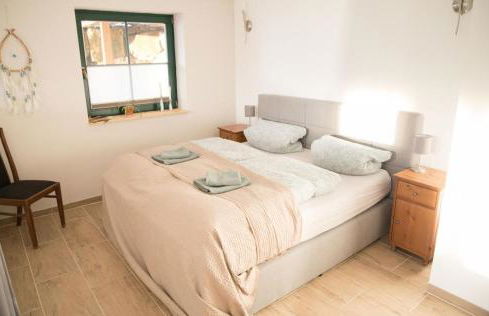 Blockbohlen HolzHaus mit Sauna, Outdoor Jacuzzi und BadeTeich - Foto 17