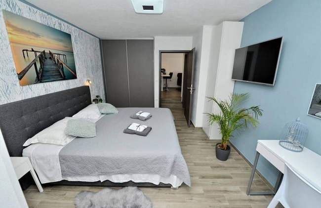2 Bedroom Apartment Sleeps 5 - Privat Pool - Foto 13