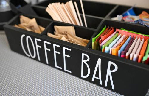 Spacious 6BR close to Portsmouth beaches and UNH - Photo 34