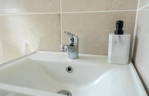 Entire House-Merseyside-Liverpool - Foto 13