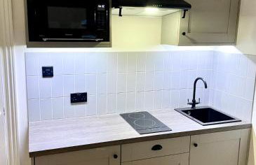 A4 HighTown Studio Apartment, Steps from Luton Train Station - Foto 14