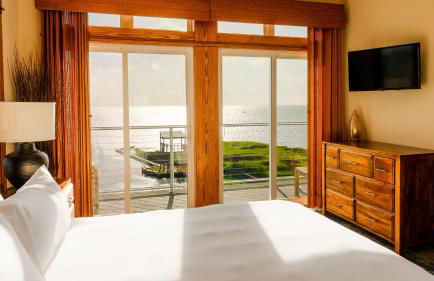 The Slick - Waterfront 3-Bedroom, 3-Bathroom Penthouse Suite at REAL Watersports - Foto 10