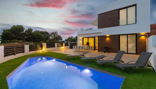 Luxurious & Comfy by Fidalsa - Photo 4