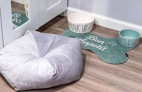 Private Pet Friendly Avenues Suite of Downtown - Foto 19