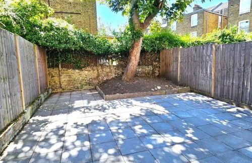 Flat in Queens Park - Photo 20