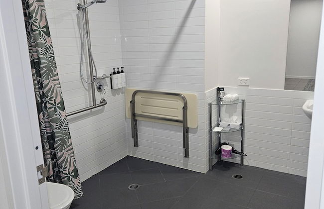 Quest Albury - Photo 27