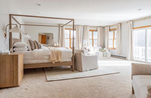 8BR Luxury Maplewood Manor, Hot Tub & Fire Pit - Foto 10