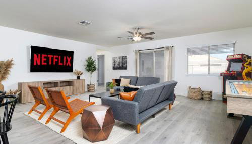 *Family Oasis*Shuffleboard*Backyard*Arcade*Garage* - Foto 5