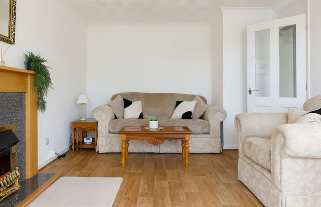 Seaside Retreat 2 Mins to Beach - Photo 44