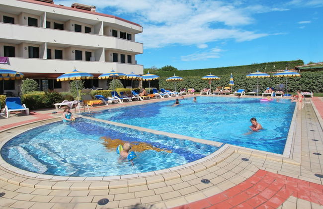 Eurobeach Residence - Foto 1