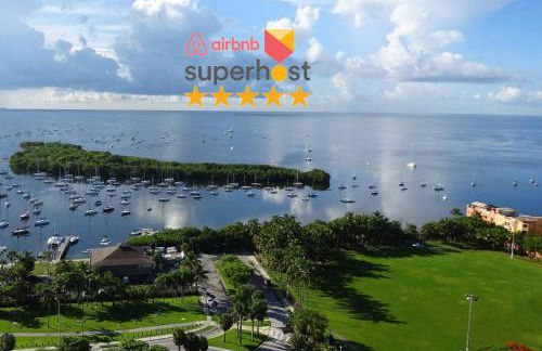 Ocean View Balcony steps from Restaurants, Peacock Park & Marina - Foto 5