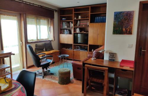 Yellow House - Photo 54