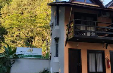 Chale Penedo no Centro com Piscina,Hidro e Sauna ! - Photo 1