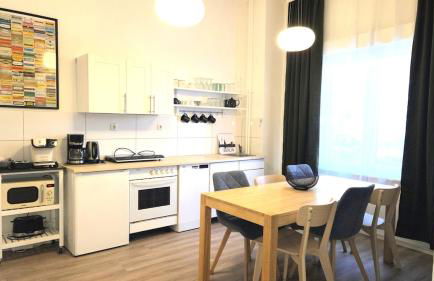 Modern Gesundbrunnen Flat Sleeps 6 Guests - Foto 17