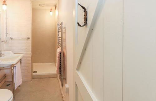 The Transmitter Bunker - Photo 22