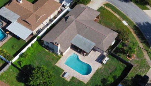 Dream Vacation Home w Heated Pool Close to Beaches Clearwater St Pete Quiet with Big Backyard - Foto 3