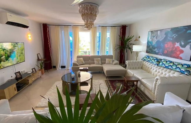 Lux Suites Hayana Palm Apartments - Foto 18