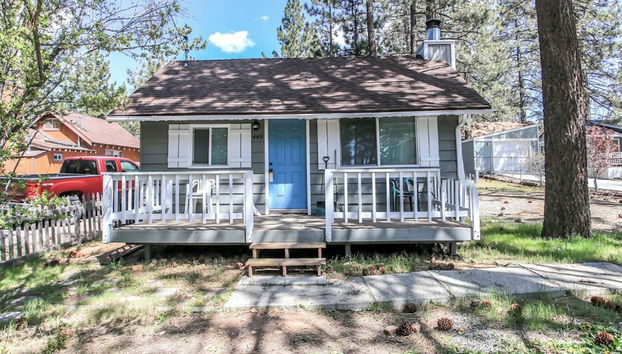 Cozy Knight Cabin - AC! Walk to Lake and Village - Foto 2, Imagen principal