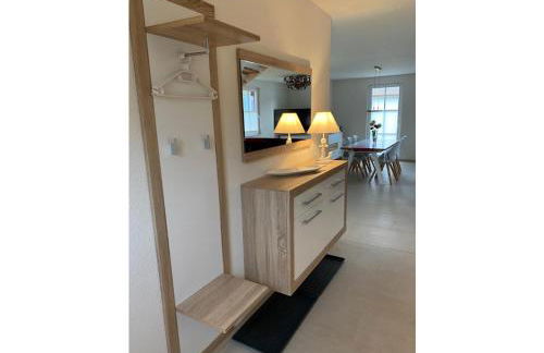 Modernes Reetdach-Ostseeferienhaus Bella Mare, Insel Usedom mit Sauna, Kamin & Sonnenterrasse - Foto 16