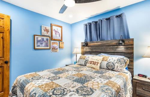 Stockyards Longhorn House, TCU close by - Foto 21