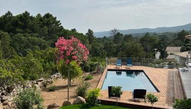 Villa Monte e Mare, piscine chauffée, climatisée à 5 mn de la plage de santa giulia - Foto 3, Garden, Garden view