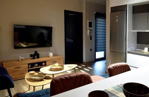 Politis Luxury Home - Photo 14