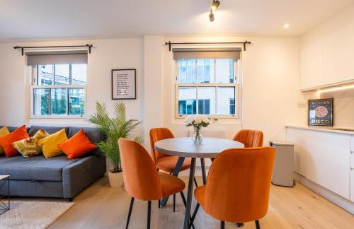 Stylish 2BR Apartment With Balcony Next To Station - Foto 5