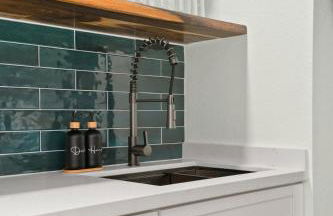 NEW Moana Retreat Studio AC, Hot Tub & Kitchenette - Foto 4