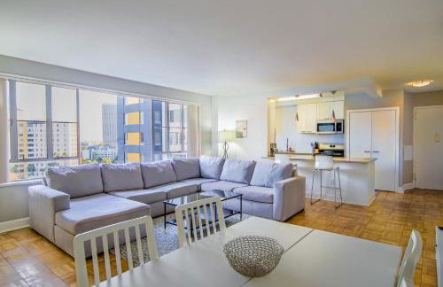 Luxury 2 Bedroom 2 Bathroom Residence Great View - Photo 1