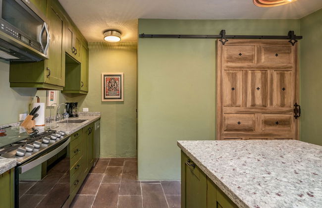 Casa Esperanza, 2BR Designer Charm + Rooftop Views - Foto 11