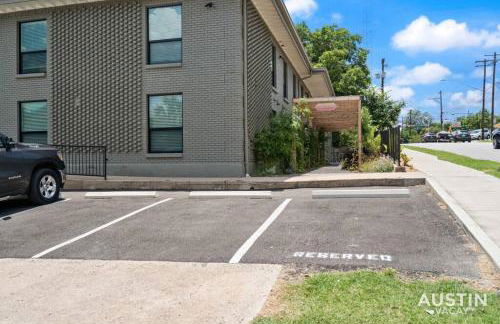 Prime ATX Location Steps to Coffee, Eats and More - Foto 24