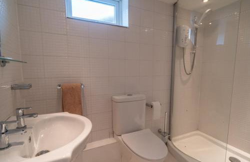 Amazing Guest Cottage in Nottingham with Parking! - Pass the Keys - Foto 50