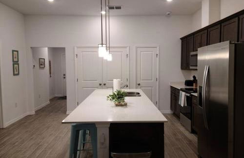 New 3bed Close to Beaches and Attractions - Foto 3