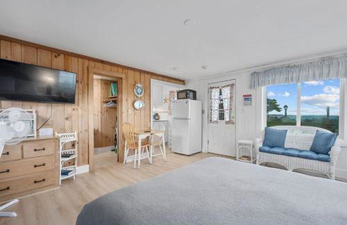 Oceans Edge: Drift, Dream, Repeat - Photo 9