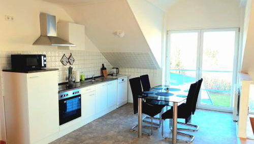 Seyfarthrooms - Großröhrsdorf 2 - zentrale Lage, stilvolle Einrichtung, Blick in den Garten - Foto 3