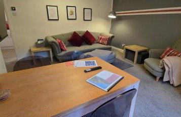 Rhubarb Retreat - Stylish House, Sleeps 5, 10 mins to Durham City & Parking & Garden - Foto 79
