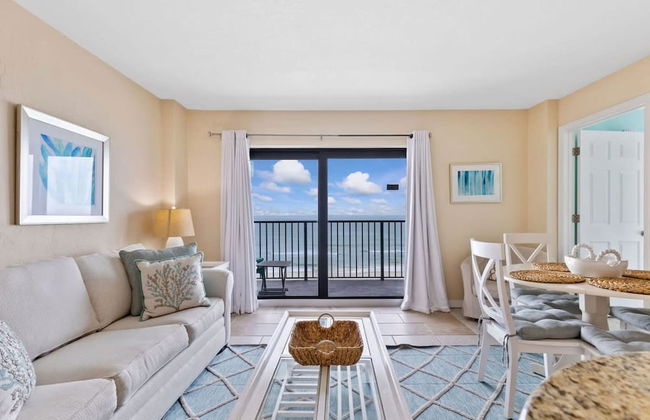 Top Floor Oceanfront Condo w Pool Beach Access - Foto 5